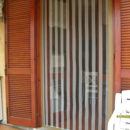 Apartment House Yanina Bellano