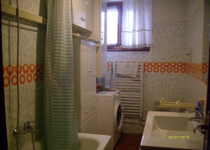 House Yanina דירה *